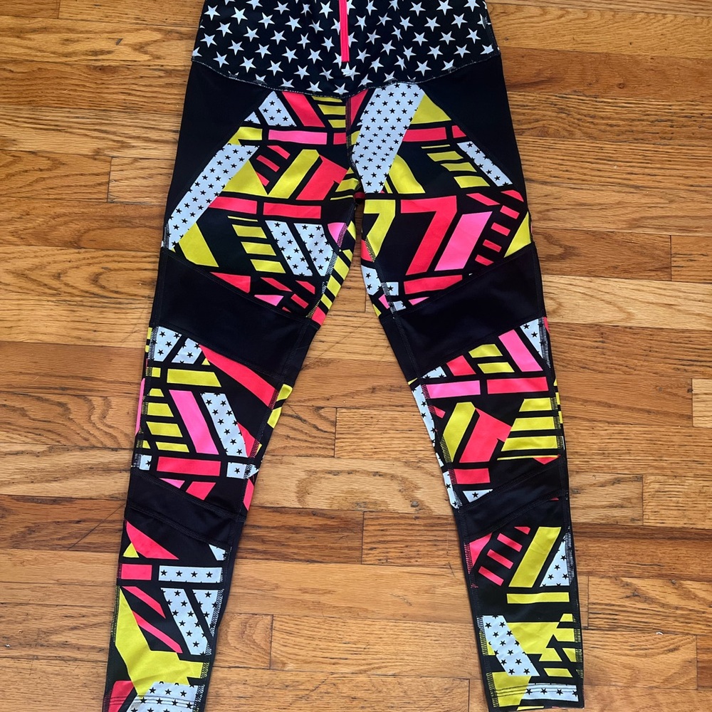 Zumba Fitness Vibrant Geometric Leggings